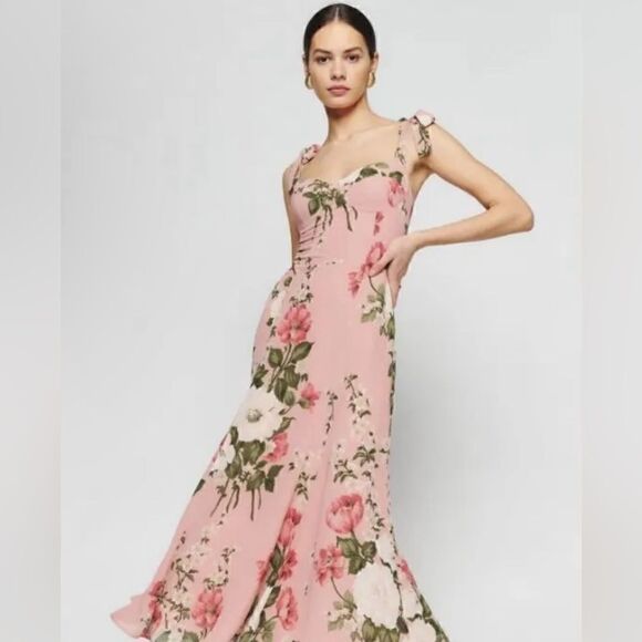 Reformation Nadira Dress Rose Garden
NWT $348 - Picture 9 of 9
